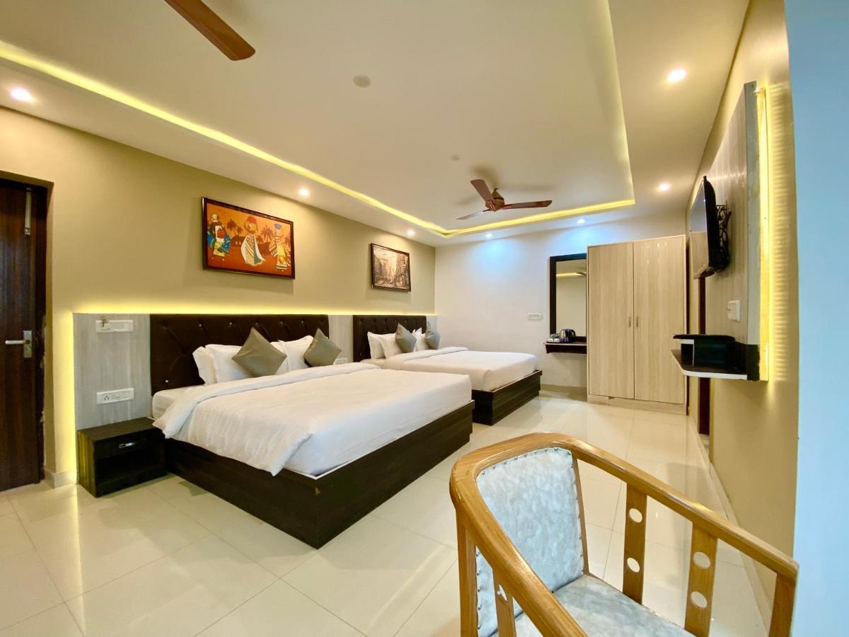 Hotel Kavita Palace Lansdowne Extérieur photo