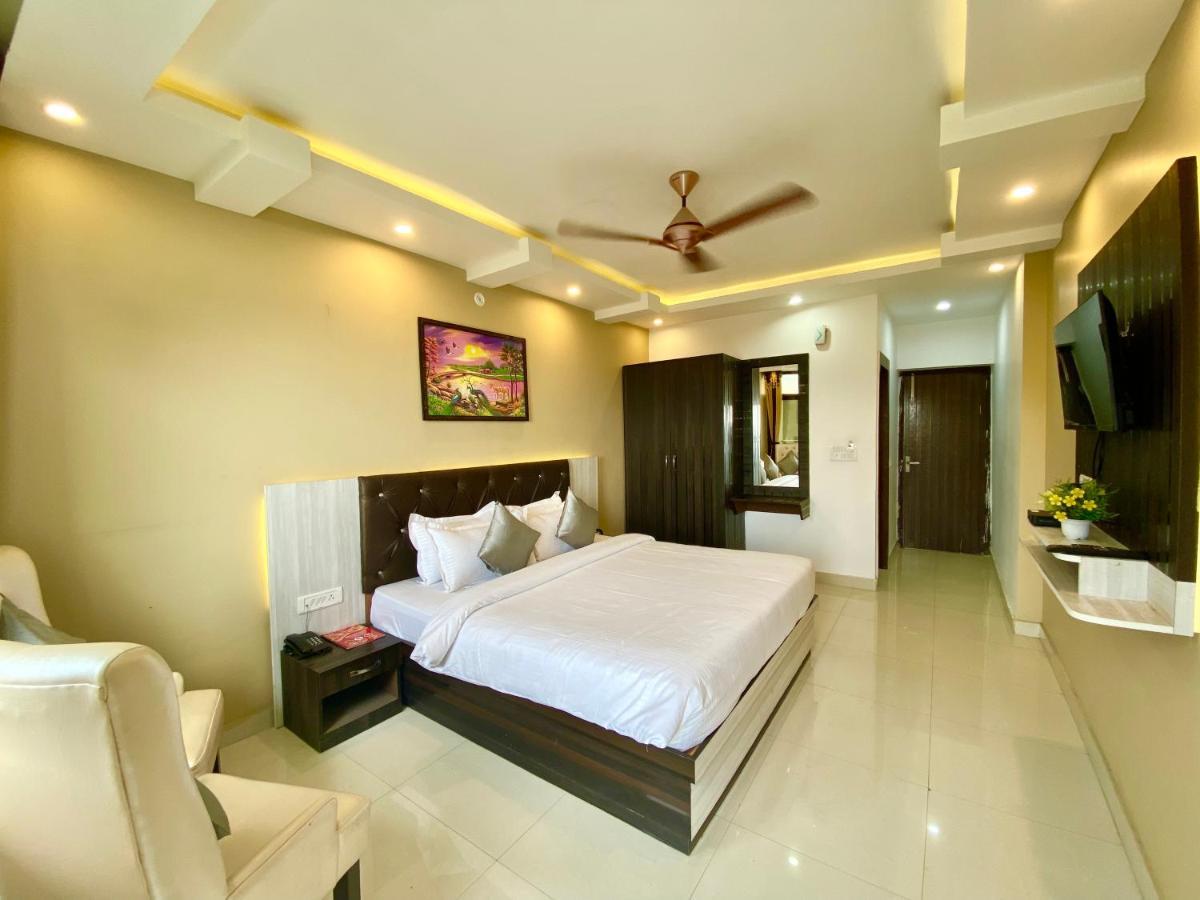 Hotel Kavita Palace Lansdowne Extérieur photo