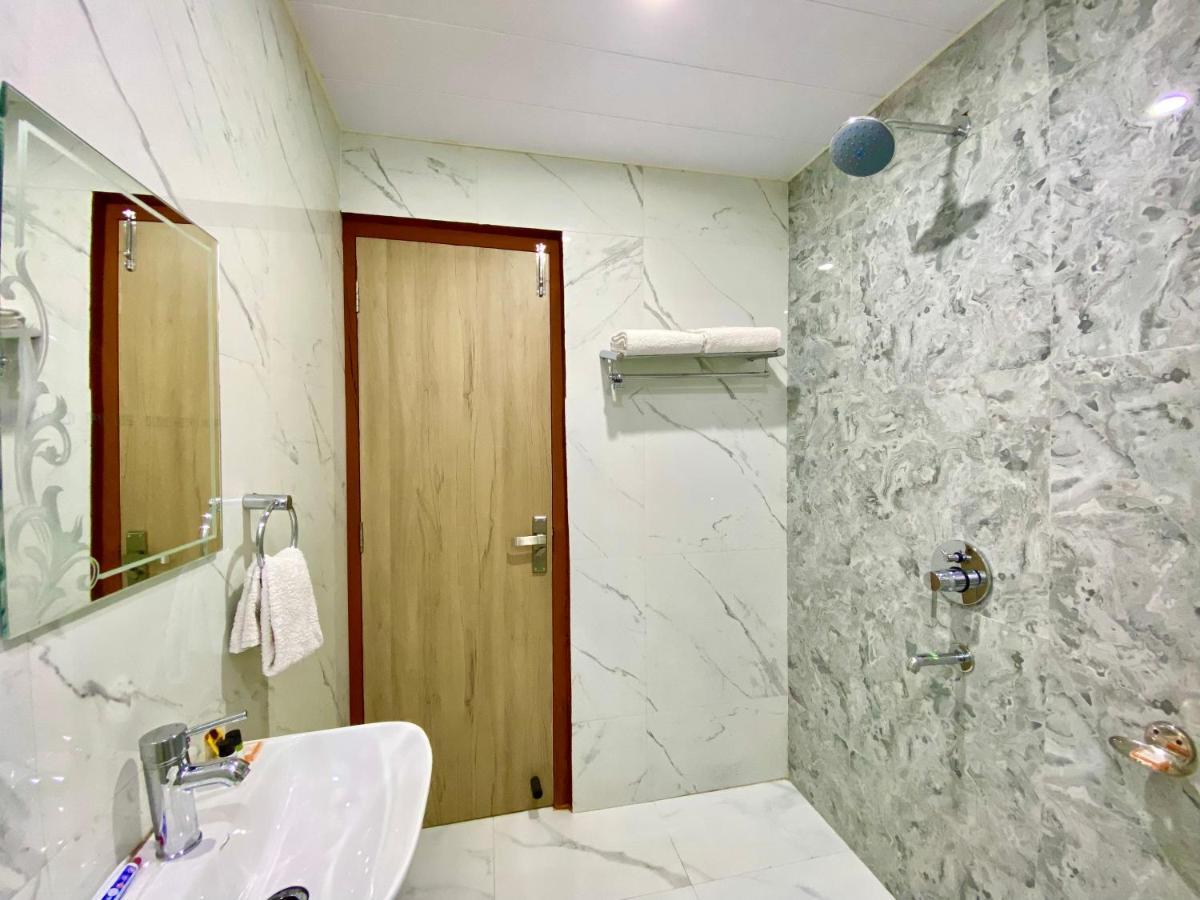 Hotel Kavita Palace Lansdowne Extérieur photo